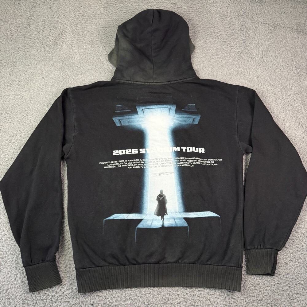 The Weeknd 2025 After Hours Til Dawn Tour Hoodie M Black Faded Concert Merch - Picture 2 of 8